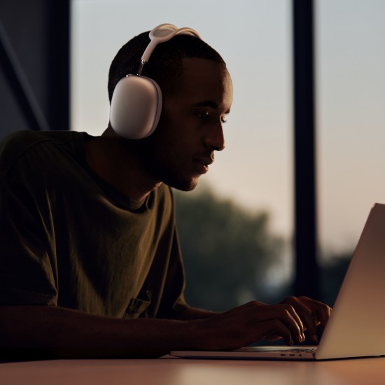 APPLE AIRPODS MAX SPACE GRAY WITH BLACK HEADBAND MGYH3TY/A APPLE AIRPODS MAX SPACE GRAY WITH BLACK HEADBAND MGYH3TY/A