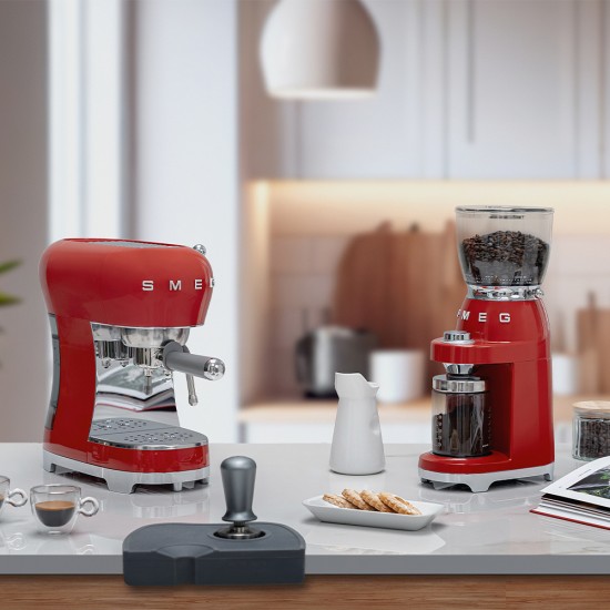 SMEG COFFEE MAKER 50´STYLE RED ECF02RDEU SMEG COFFEE MAKER 50´STYLE RED ECF02RDEU