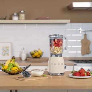 Smeg Silver blender BLF01SVEU