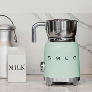 Smeg Pastel Green Milk Frother MFF11PGUS: Home & Kitchen